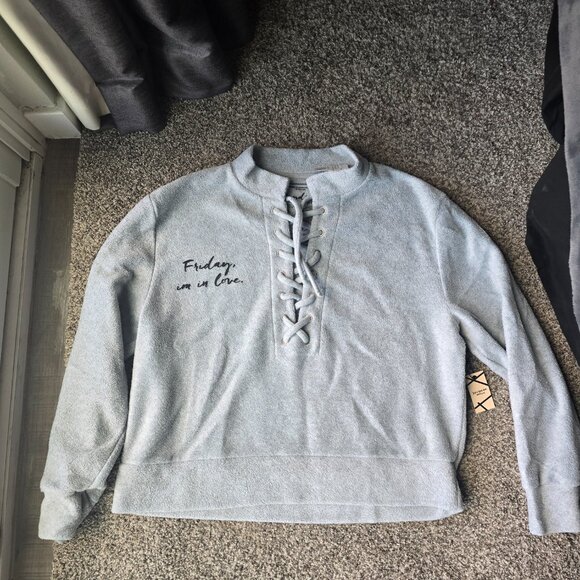 NWT REVOLVE Daydream Nation “Friday I'm in Love” Pullover Rain Cloud Grey Small - Picture 5 of 10